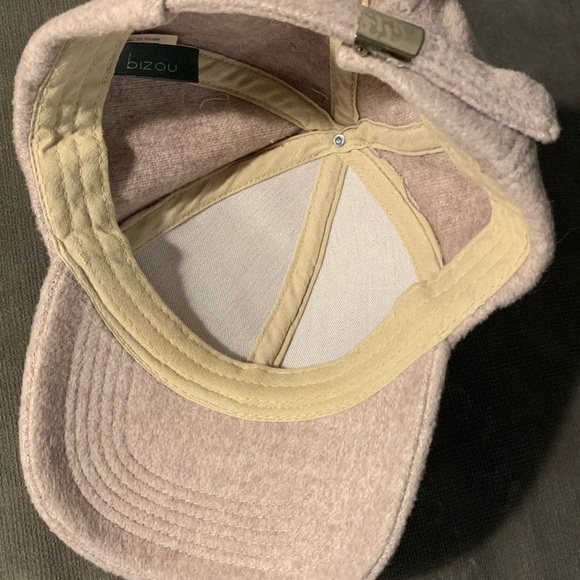 Light beige/pink wool baseball hat - Picture 2 of 3